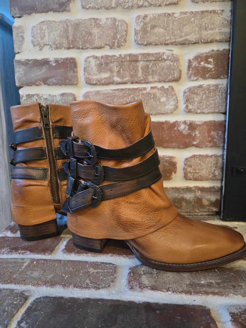 🔥 Freebird Boots Tan Buckle Wrap Ankle Boots